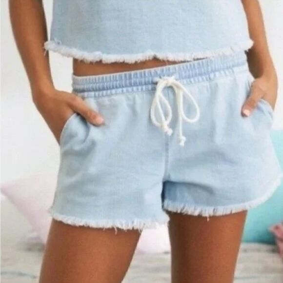 Aerie White Wash Denim Elastic Waist Cut Off Frayed Hem Shorts S - Picture 1 of 10